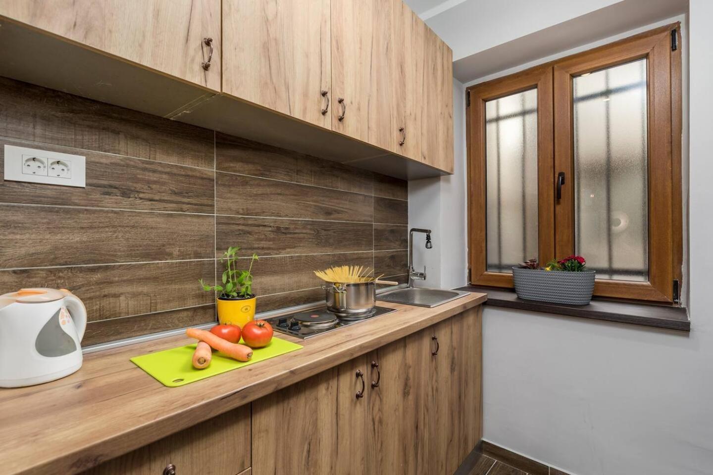 Four Seasons Appartement Rijeka Buitenkant foto